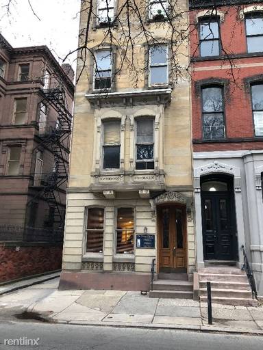 Main picture of 266 S 21st St
