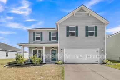 Main picture of 451 Carrara Dr