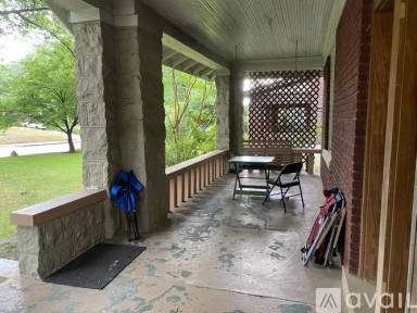 Main picture of 75 Clark Pl