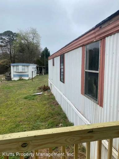 Main picture of 506 Racoon Dr