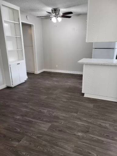 Main picture of 325 Wisconsin Ave