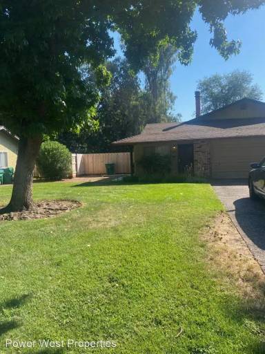 Main picture of 868 Netters Cir