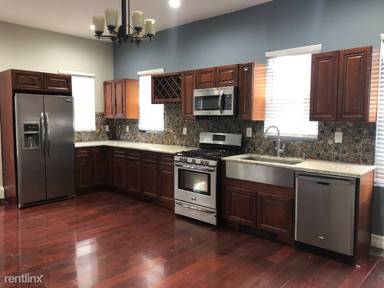 Main picture of 291 Magnolia Ave