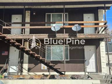 Main picture of 390 W 14th St