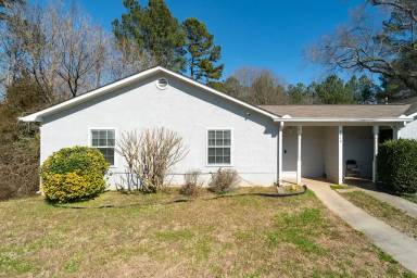 Main picture of 2612 Shore Wood Ct NE