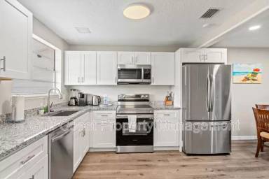 Main picture of 1727 E Manasota Beach Rd