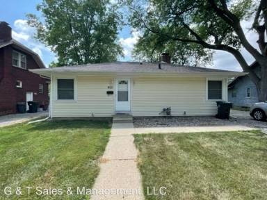 Main picture of 803 N Orchard St
