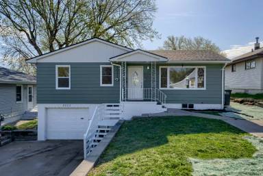 Main picture of 2825 S 38th Ave