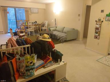 Main picture of 135 Pleasant St