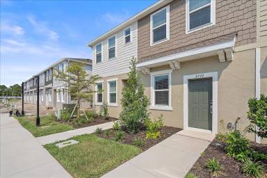 Main picture of 8772 Daybreak St