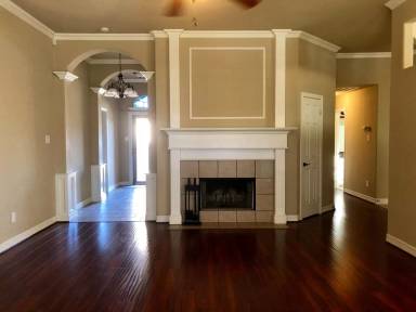 Main picture of 5729 107th St
