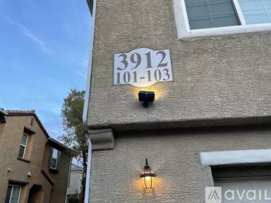 Main picture of 3912 Sweet Pine St
