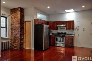 Main picture of 115 Carlton Ave
