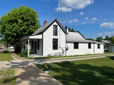 Main picture of 18 E 2nd Ave