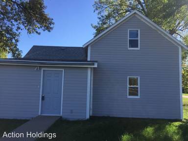 Main picture of 117 W Poplar St