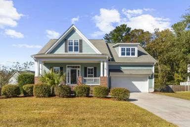Main picture of 103 Hanging Moss Rd