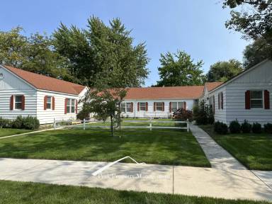 Main picture of 2700 W Lemp St