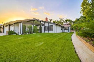 Main picture of 929 Darlene Ct