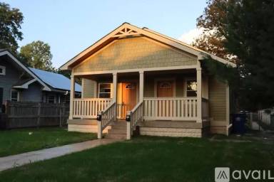 Main picture of 6023 N College Ave