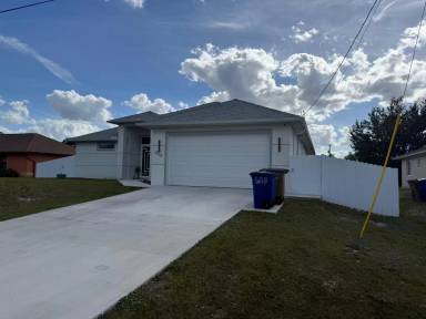 Main picture of 3313 8th St W