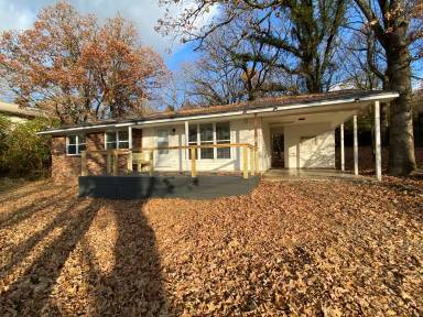 Main picture of 1218 N Lewis Ave