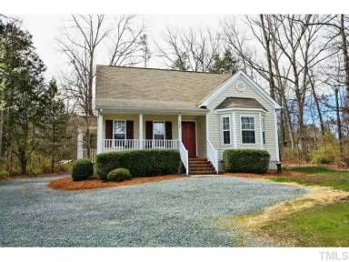 Main picture of 107 Raven Ln