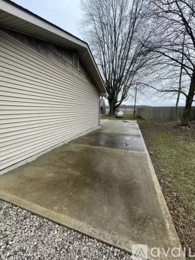 Main picture of 1304 E County Road 25 S