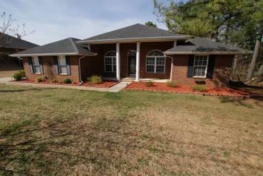 Main picture of 223 Eureka Dr