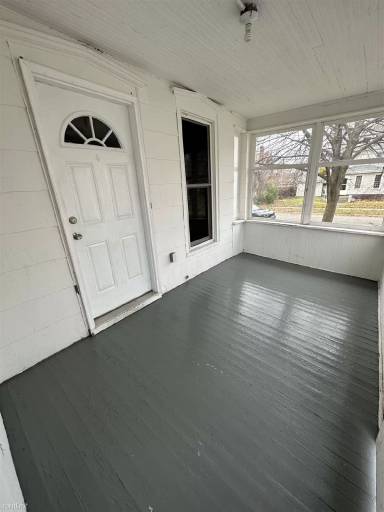 Main picture of 319 Douglas St