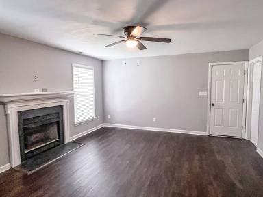 Main picture of 805 Zapata Ln