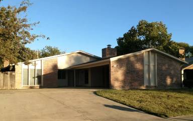 Main picture of 2213 Wheeler Ave