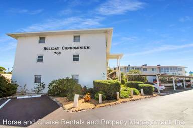 Main picture of 708 Tamiami Trl S