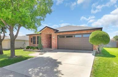 Main picture of 700 Harris Ridge Dr