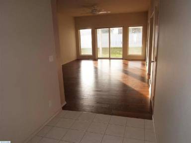 Main picture of 324 W Canyon Lakes Dr