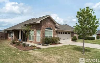 Main picture of 4946 Montauk Trl SE