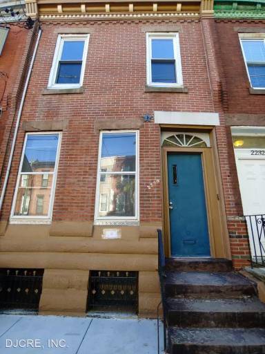 Main picture of 2232 Tasker St