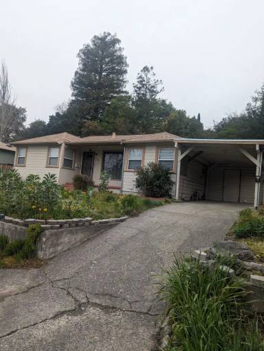 Main picture of 2174 Franklin Ave