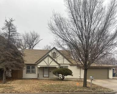 Main picture of 936 N Mount Carmel Ave