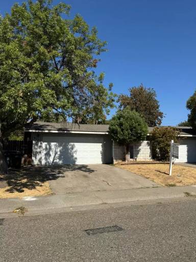 Main picture of 6137 Madison Ave