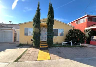 Main picture of 1623 W 223rd St