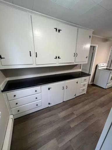 Main picture of 389 Boynton St