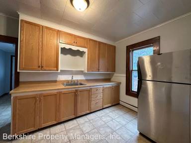 Main picture of 65 Meadow St