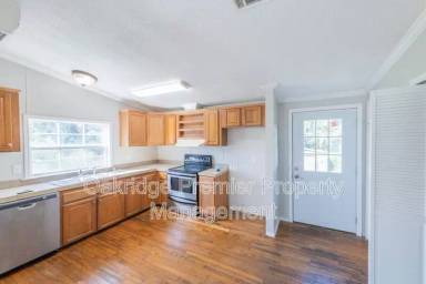 Main picture of 119 Windy Creek Ct