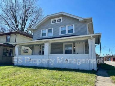 Main picture of 2960 N Park Ave