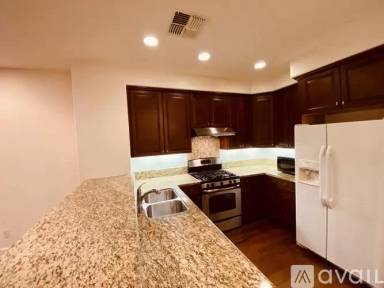 Main picture of 1093 Pepper Rd