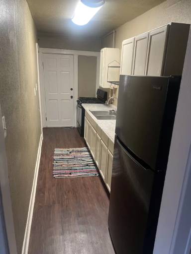 Main picture of 630 SW Taylor St