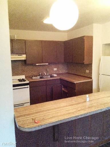 Main picture of 871-77 W Lill Ave