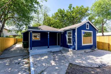Main picture of 146 Leroux St