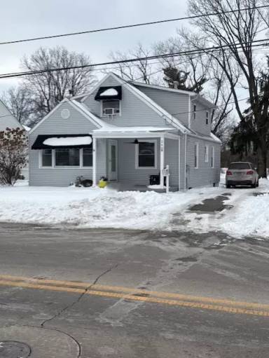 Main picture of 269 W Waterloo St
