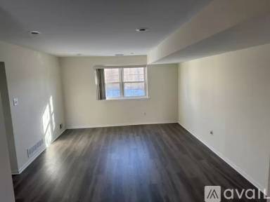Main picture of 125 Winfield Ct